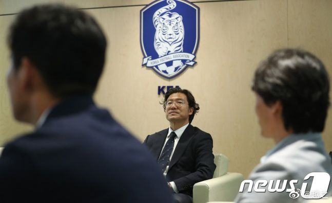 午夜黄色小说